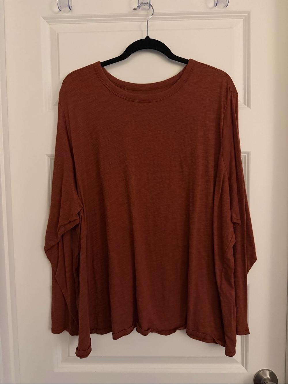 Old Navy burnt orange long sleeve slub knit tshirt